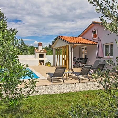 Natascha In Pamici - Haus Fuer 6 Personen Villa Žminj Dış mekan fotoğraf