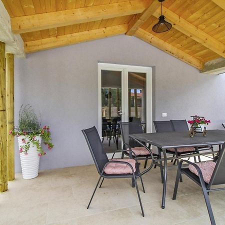 Natascha In Pamici - Haus Fuer 6 Personen Villa Žminj Dış mekan fotoğraf